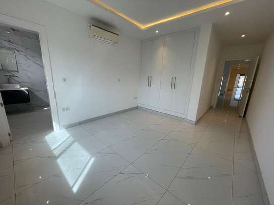 Appartement F5 à louer Almadies image 14