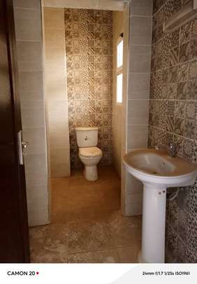Diamnadio, villa à louer image 11