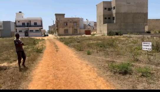 Terrain 150 m2 Titre foncier individuel image 2