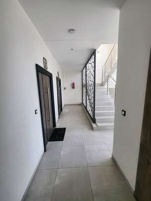 Appartement meublé à louer almadies image 3
