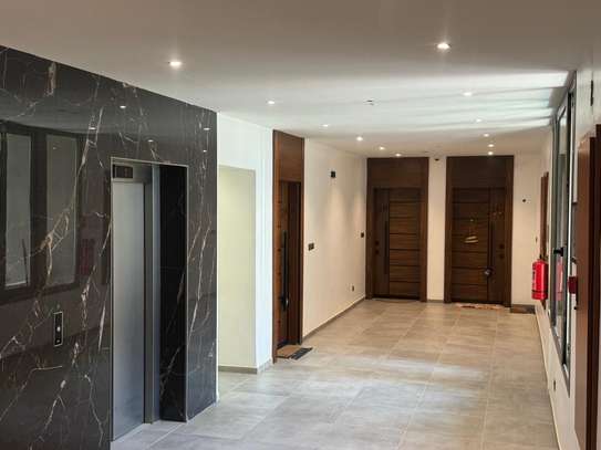 Superbe appartement à vendre Almadies image 6