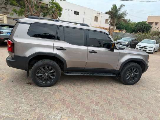 TOYOTA LAND CRUISER PRADO 2024 image 6