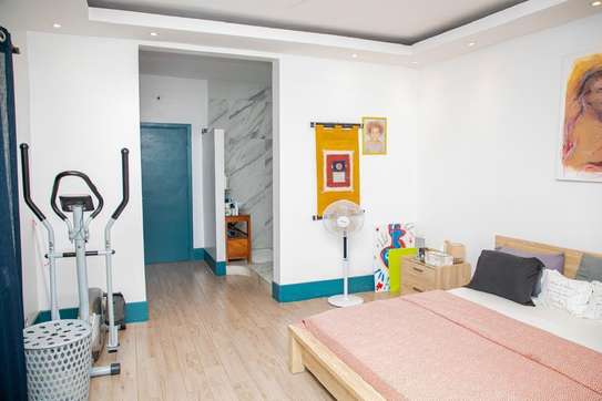 maison avec piscine à louer fann hock image 12