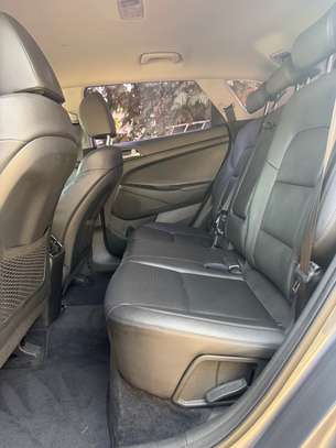 Hyundai Tucson image 8