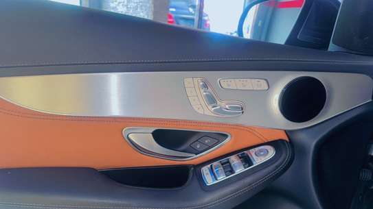 MERCEDES- BENZ GLC 220d 2018 4MATIC image 11