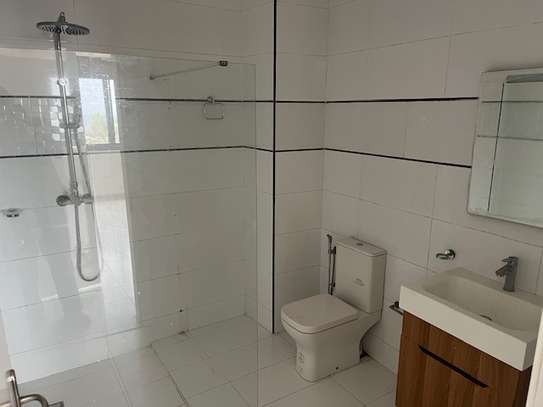 APPARTEMENT F3 A LOUER AUX ALMADIES image 5