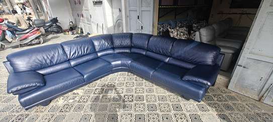 SALON ANGLE EN CUIR BLEU image 2