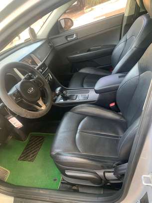 Location kia k5 full options image 4