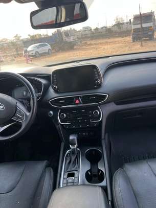 Hyundai Santa Fe ultimate image 10