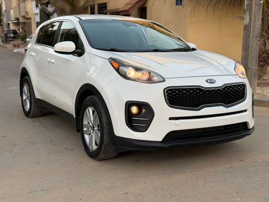 KIA SPORTAGE image 8