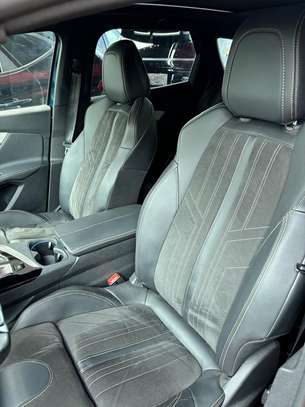 Peugeot 3008 hybrid GT 2023 image 4