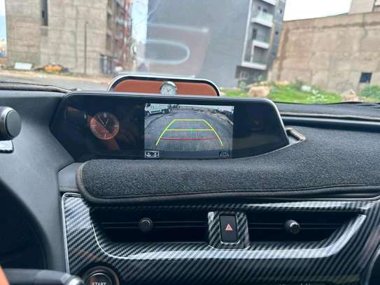 LEXUS UX 200 SPORT 2021 FULL image 14