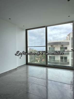 Appartement haut standing avec vue mer à louer  aux Almadies image 11