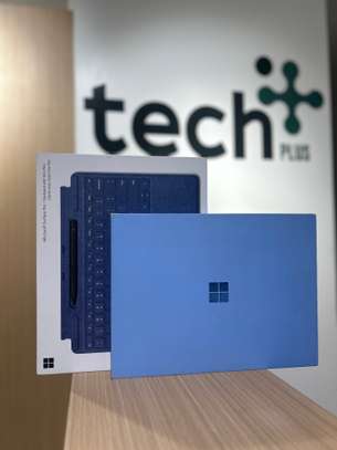 Surface Pro 11 - Snapdragon X Elite | 16GB RAM | 512 - Bleu image 2