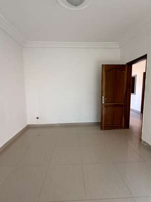 Appartement spacieux à Ouakam (derrière terminus p7) image 5