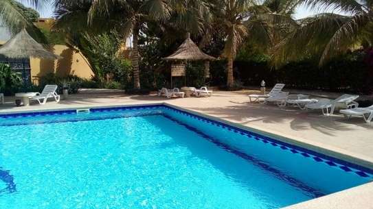 Bel villa avec piscine a Saly image 2