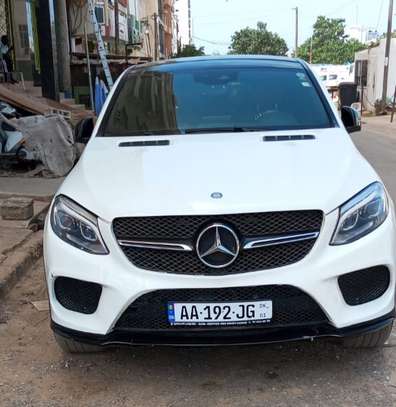 LOCATION : Mercedes Gle43 2017 image 1