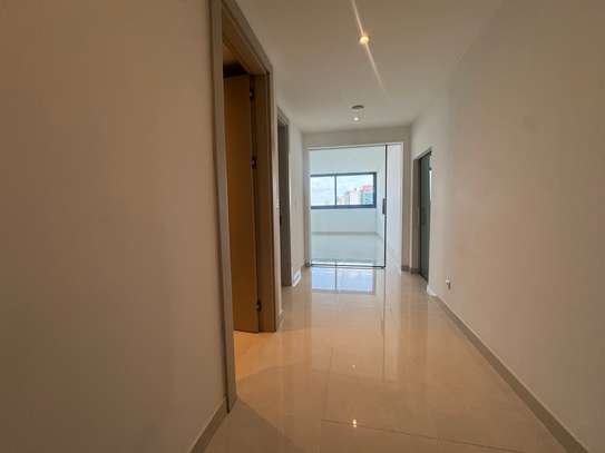 Plateau appartement ( vide) vue mer 4 chambres corniche image 9