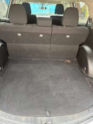 TOYOTA RAV4 XLE image 14
