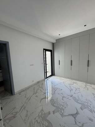 très belle ,appartement f4 à louer almadie image 4