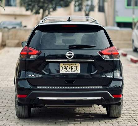 2018 Nissan Rogue SL AWD image 12