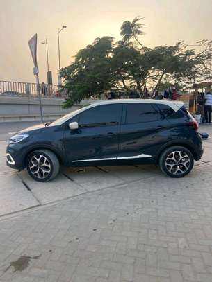 renault captur 2017 image 2