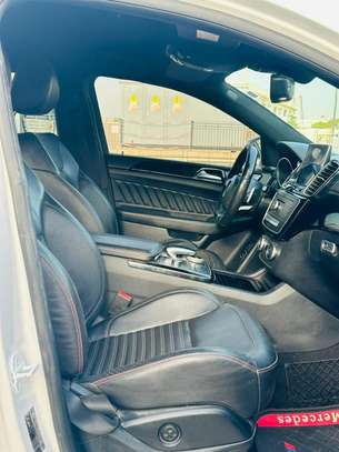 Mercedes GLE image 9