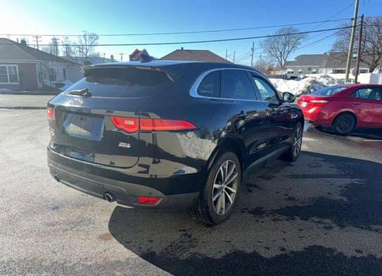 Jaguar F-Pace 2017 image 7