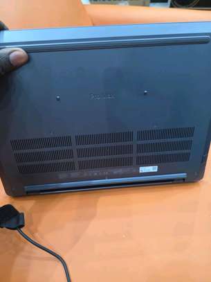 Dell pro Max  16 MC16250 Ultra 7 image 5