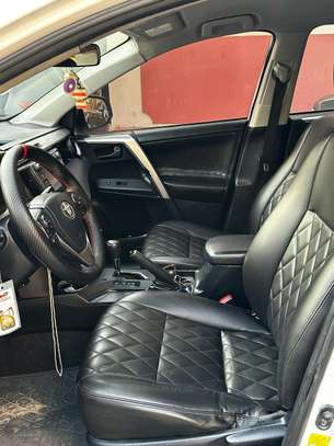 TOYOTA RAV4 2015 image 4