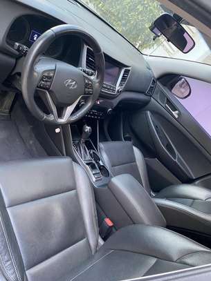Hyundai Tucson image 6
