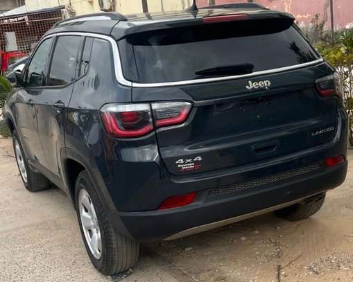 Jeep Compass 2018 Limited 4x4 image 9
