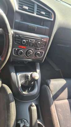 Citroen C4 2014 image 2