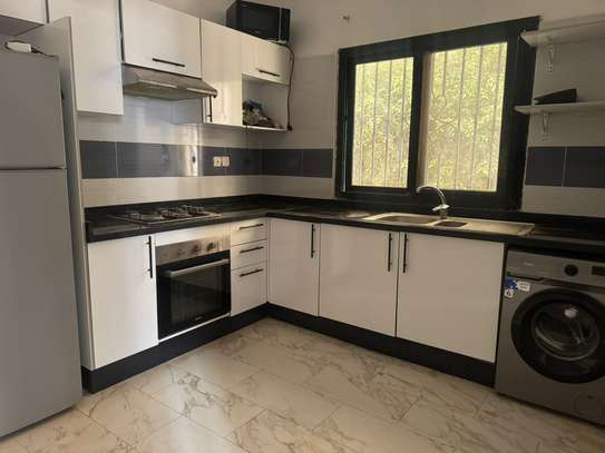 Villa F8 R+1 à Ngor-Almadies image 5