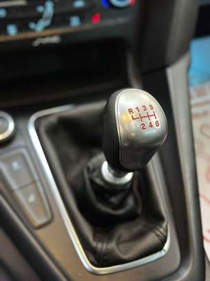 Ford Focus 2015 image 2