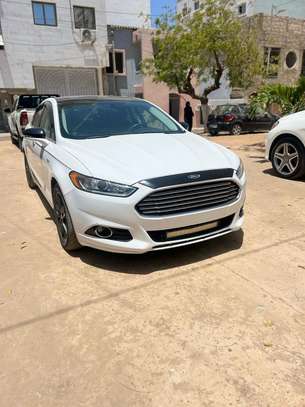 Ford Fusion SE image 2