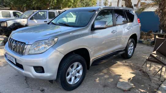 Toyota Prado image 6