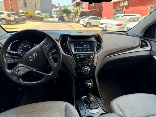 Hyundai santafe 2017 image 8
