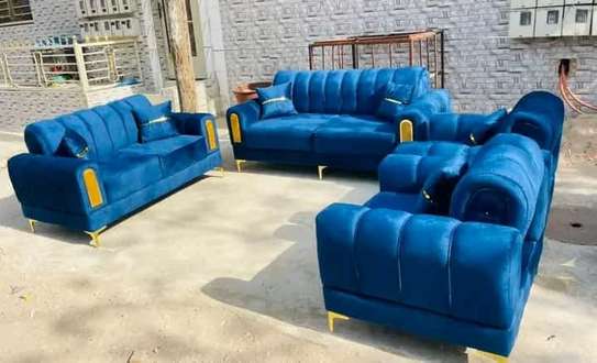 Salon de 7places image 5