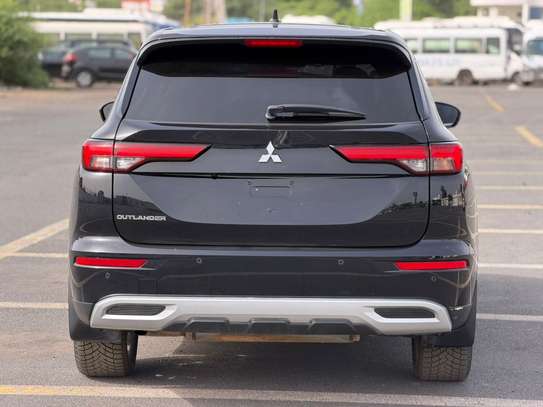 Mitsubishi outlander image 7