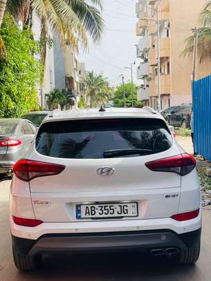 HYUNDAI TUCSON 2016/17 2.0 image 2