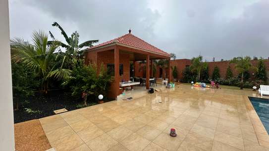 À VENDRE, VILLA de Luxe, TOUBAB DIALAW image 4