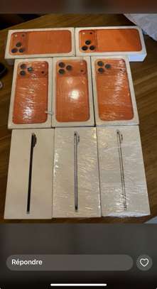 IPHONE 17 PRO MAX image 2