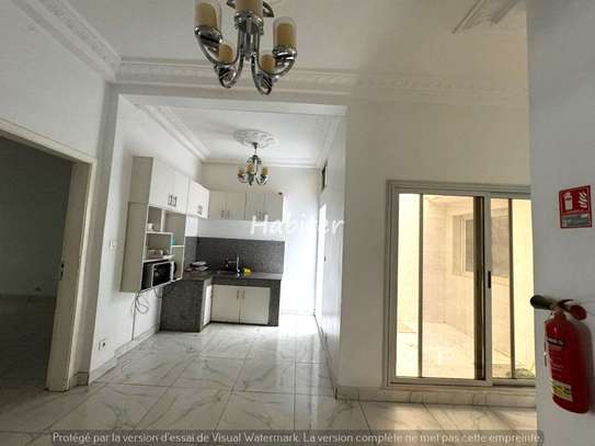 Villa R+2 à louer aux Mamelles image 2