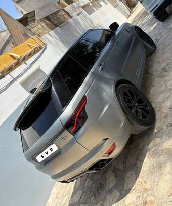 Range Rover SVR image 8