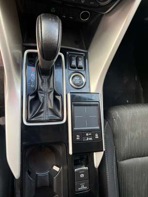 Mitsubishi Éclipse _2019 image 11