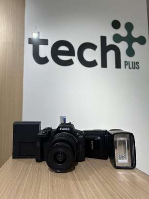 Canon EOS R100 + Objectif 18-45MM image 2