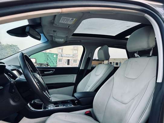 Ford Edge Titanium 2019 image 9