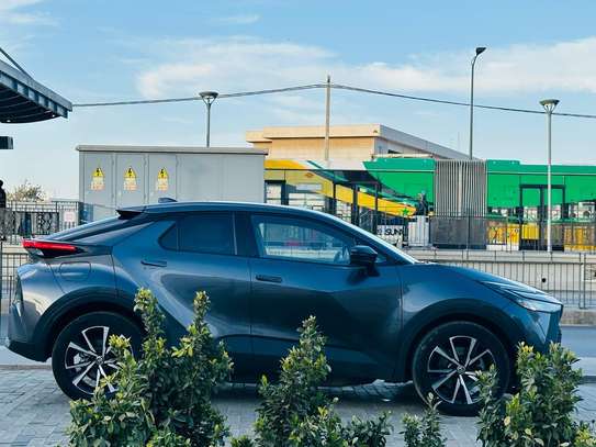 Toyota C-hr 2024 image 13