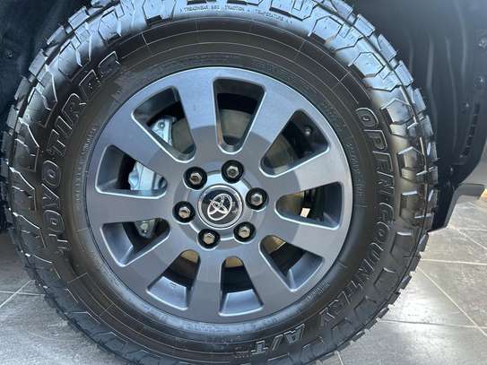 Toyota Prado 2024 image 4